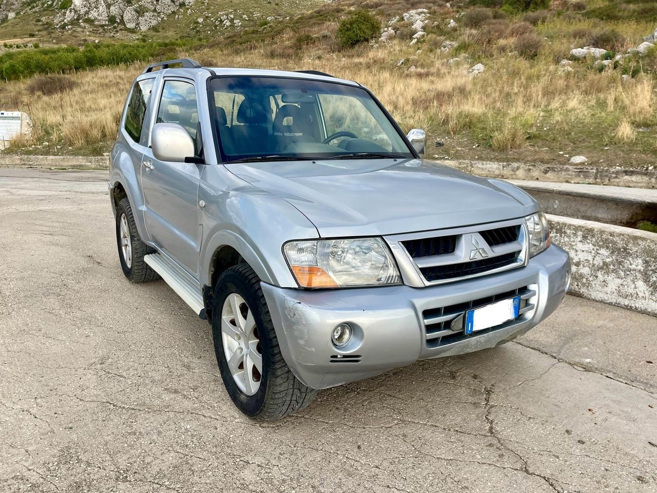 Mitsubishi Pajero 2.5 TDI 3p. Instyle