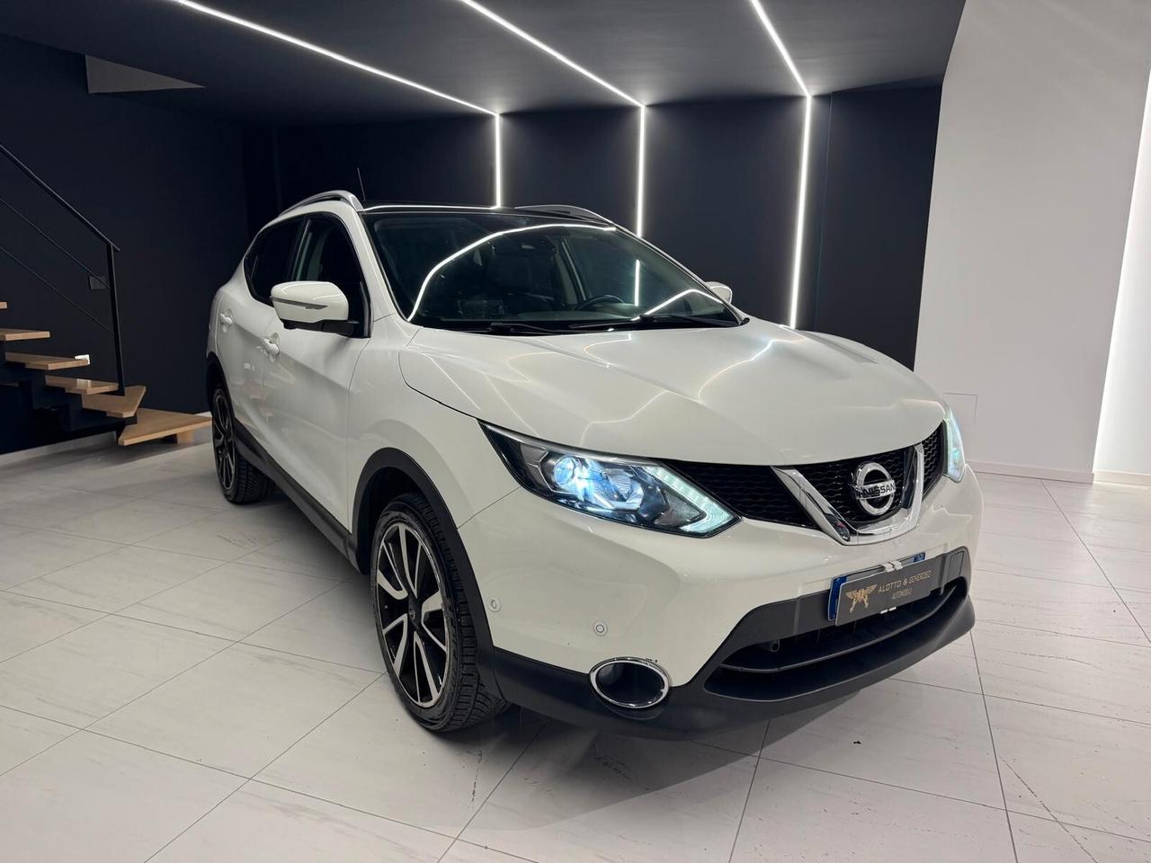 Nissan Qashqai 1.5d 110 CV Tekna Full-2014