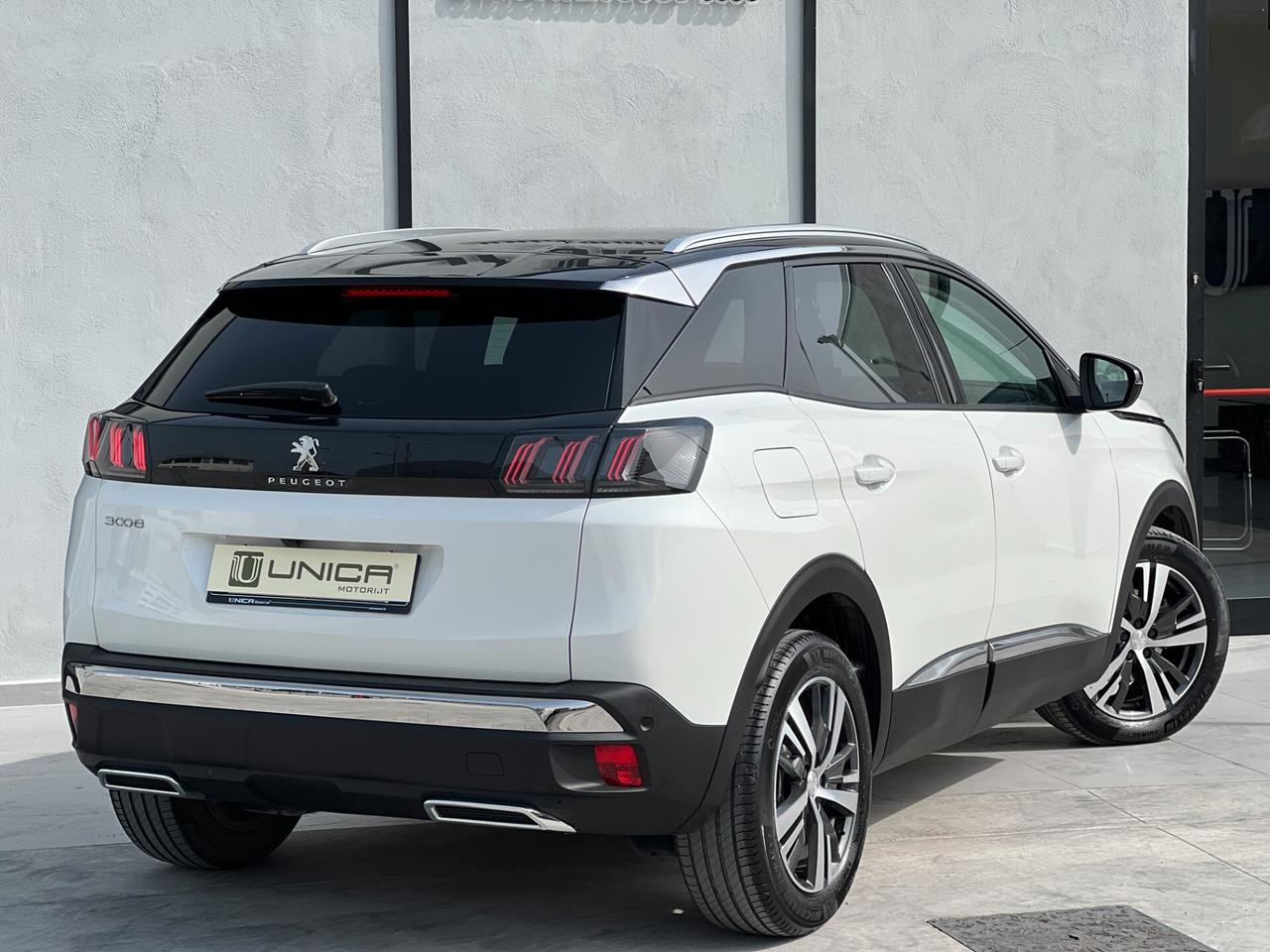 Peugeot 3008 1.2 Turbo 131cv Allure UNICO PROPRIETARIO ITALIANA