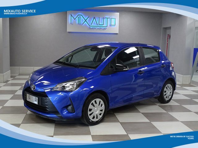 TOYOTA Yaris 1.5 5 Porte Cool EU6