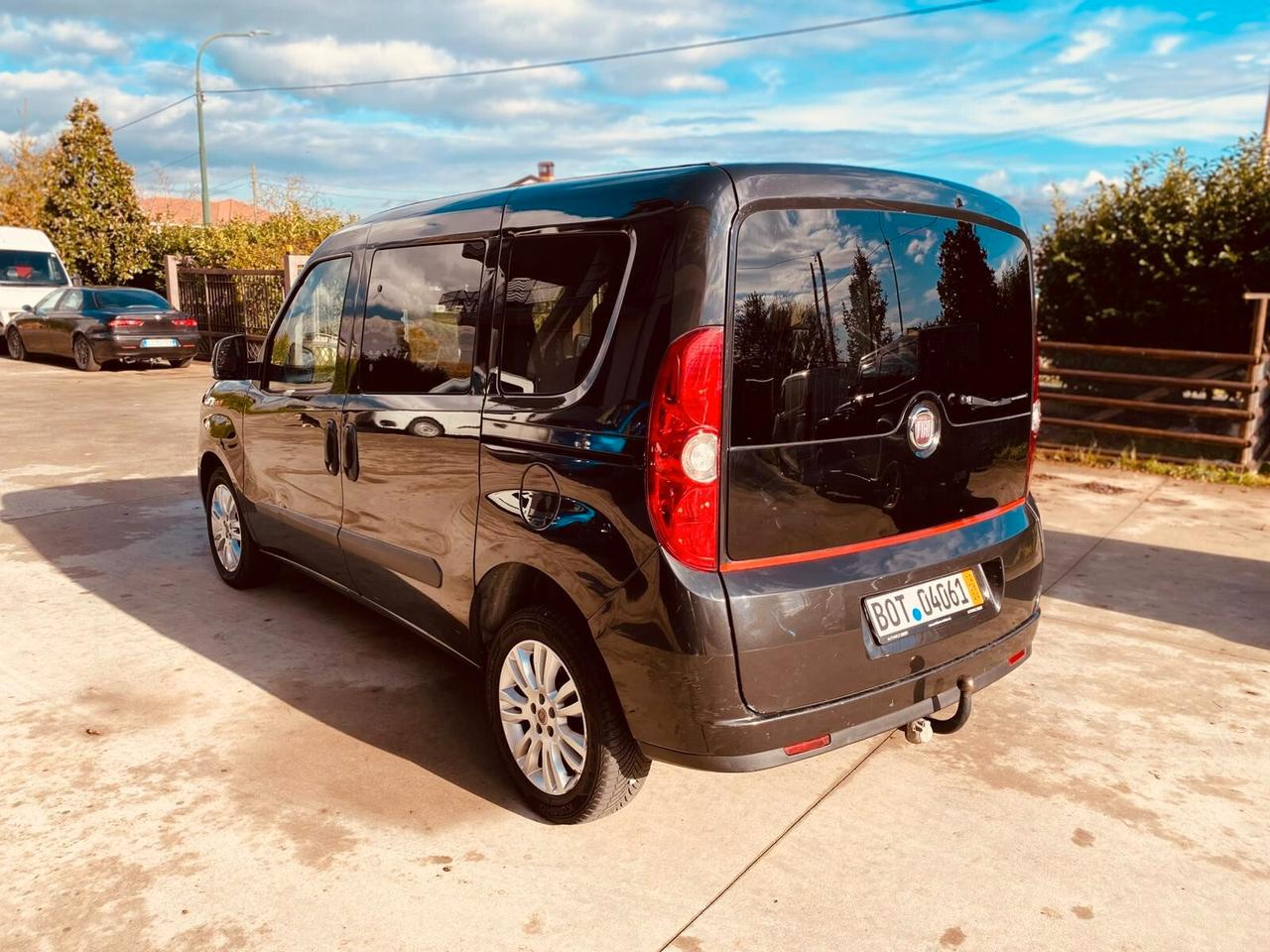 2010 FIAT DOBLO COMBI