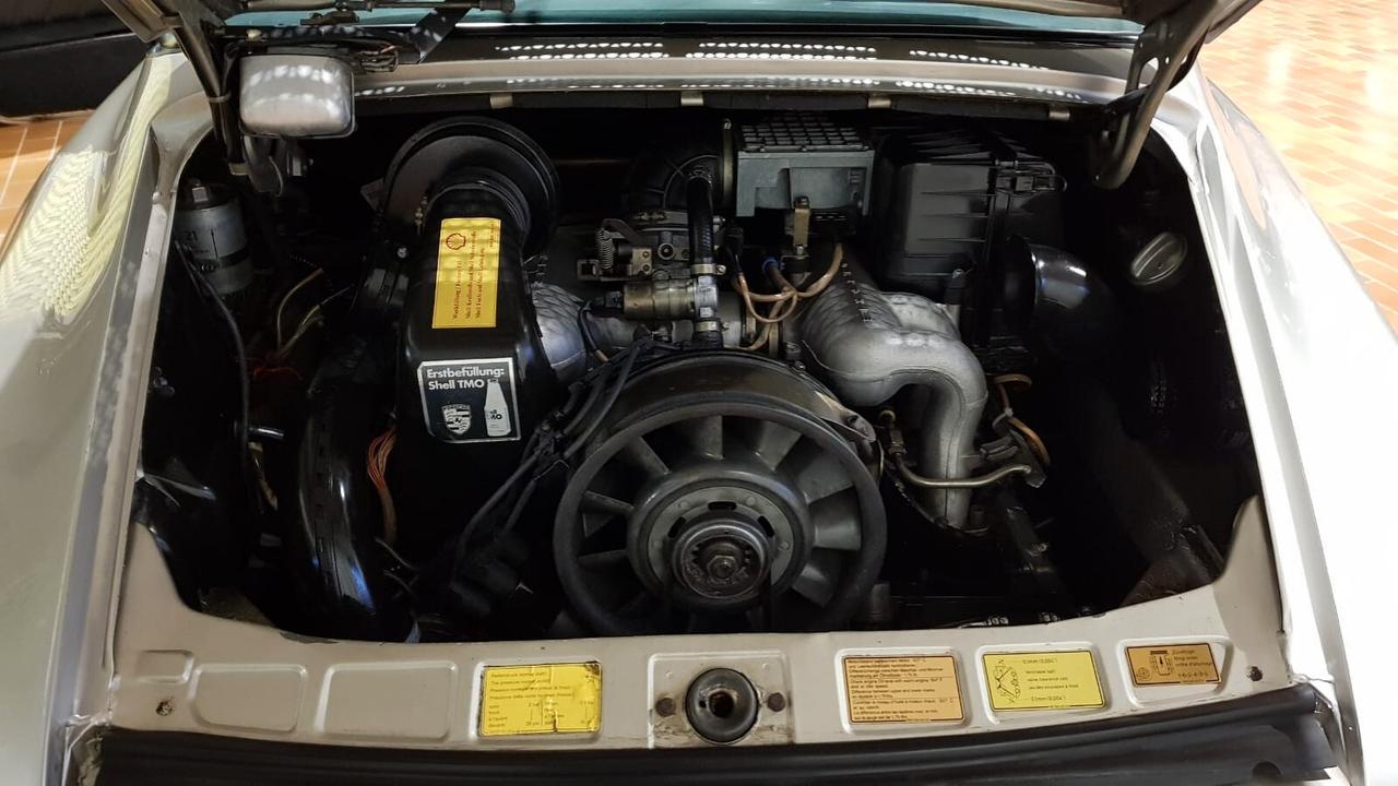 911 Porsche Carrera 3200 Book Asi conservata
