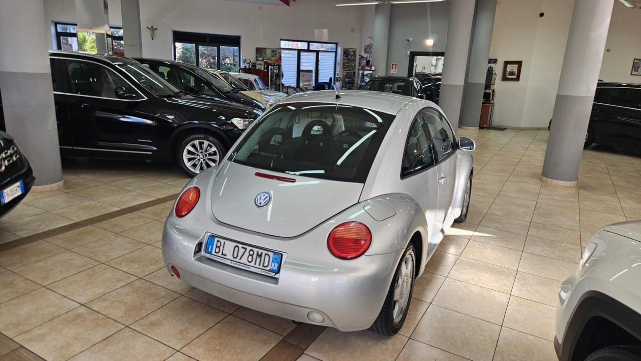 Volkswagen New Beetle 1.9 TDI 101CV
