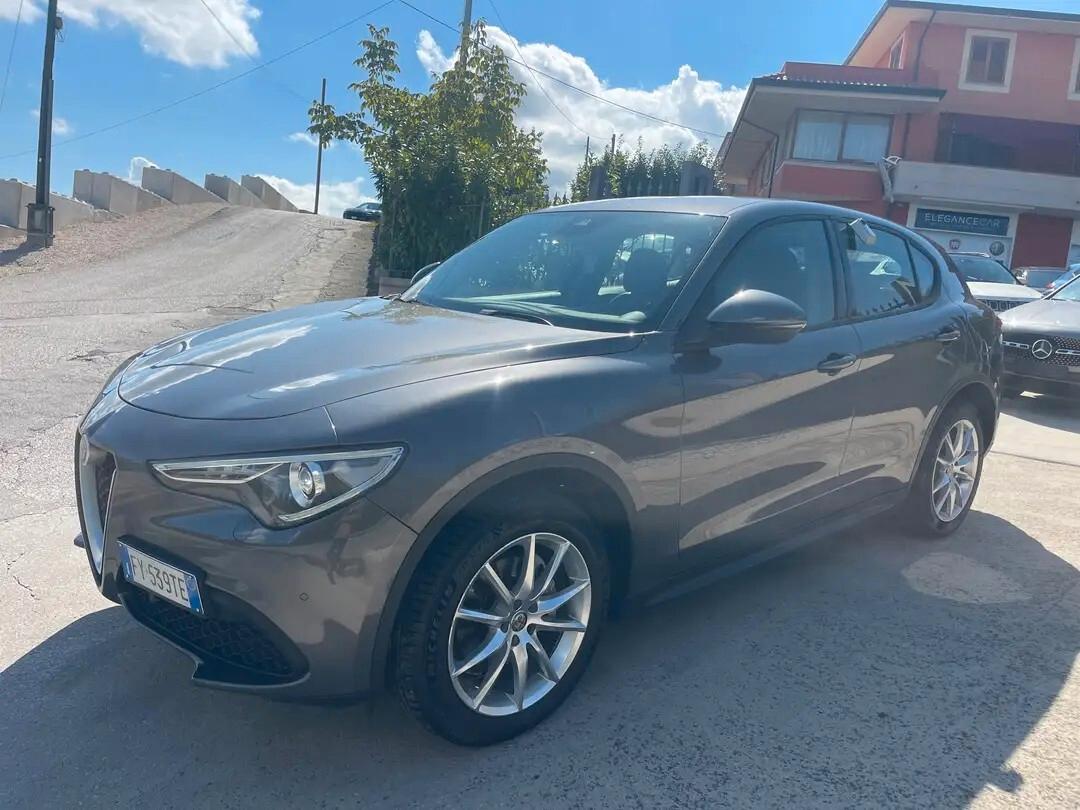 Alfa Romeo Stelvio 2.2 Turbodiesel 190 CV AT8 Q4 Executive