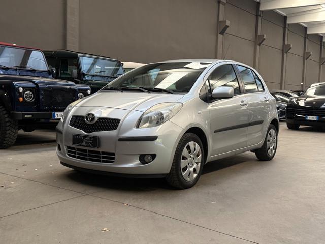 TOYOTA Yaris 1.0 5 porte Sol