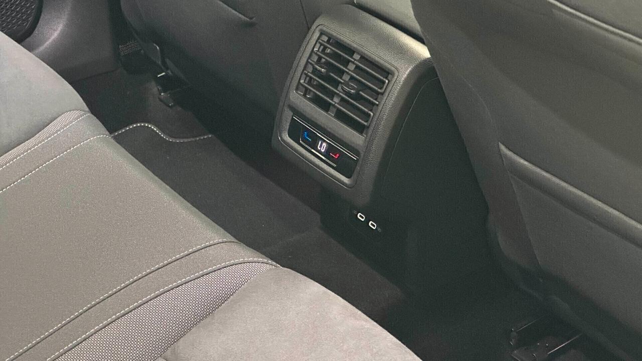 Volkswagen Golf 2.0 TDI 150 CV DSG SCR Style