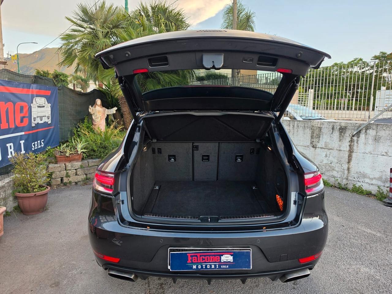 Porsche Macan FULL TETTO PASM