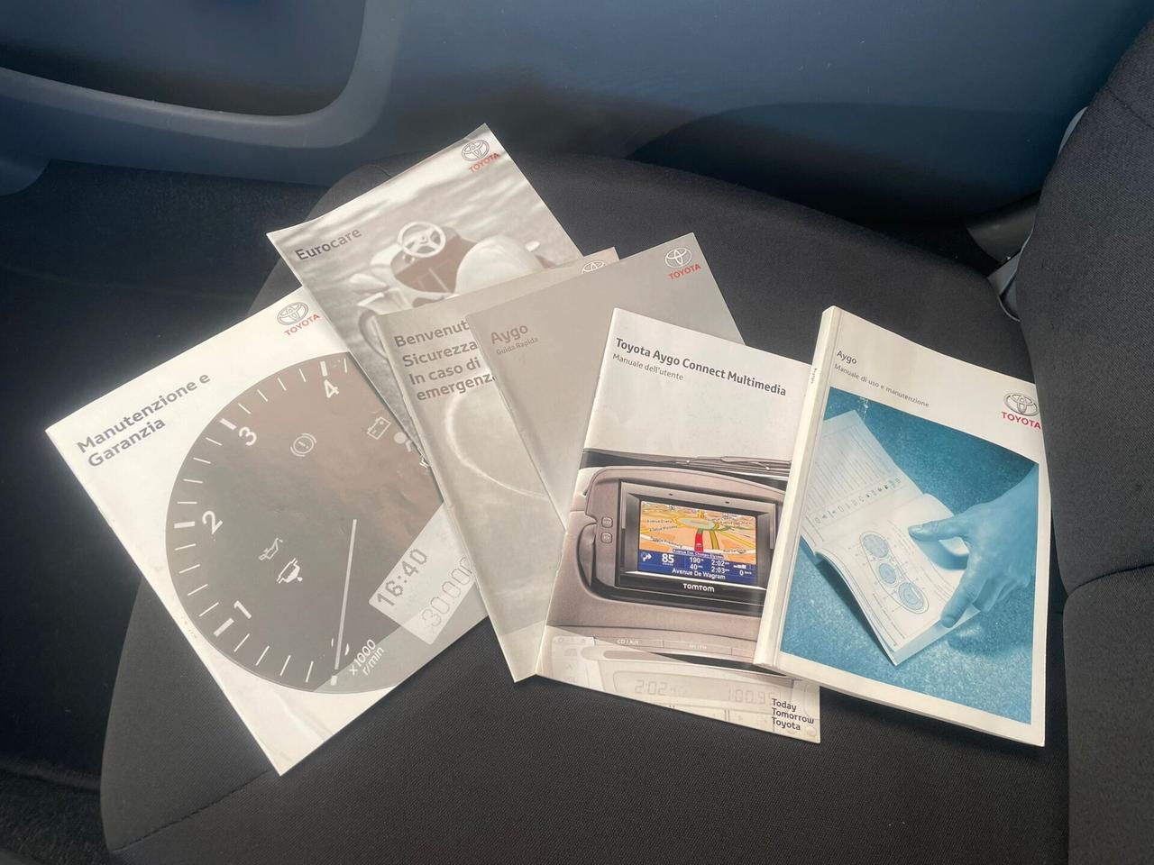 Toyota Aygo 1.0 12V VVT-i 3 porte Deep Ocean Connect