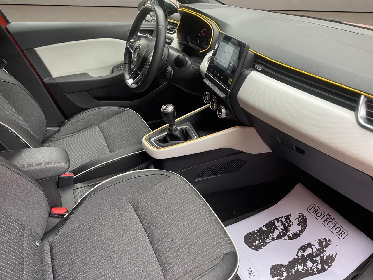 Renault Clio UNICO PROPRIETARIO - NEOPATENTATI