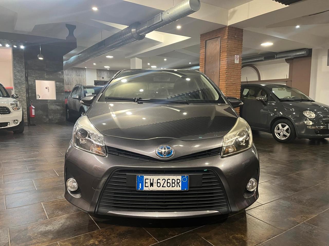 Toyota Yaris 1.5 Hybrid 5 porte Lounge