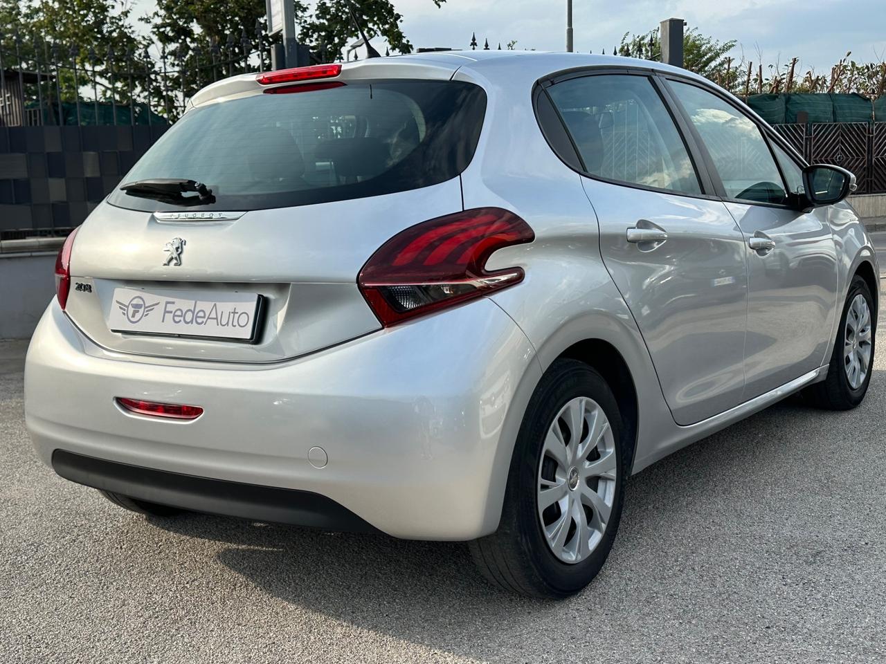 Peugeot 208 PureTech 82 5 porte Allure 2018