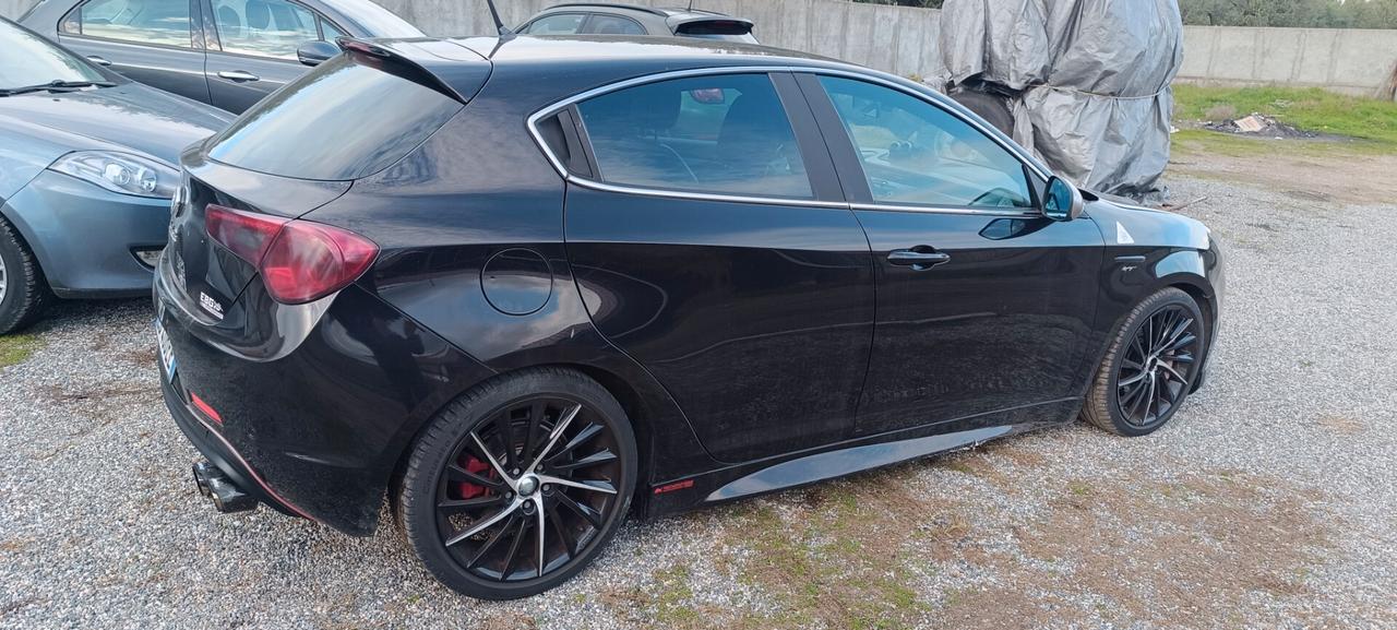 Alfa Romeo Giulietta 1750 TBi Quadrifoglio Verde