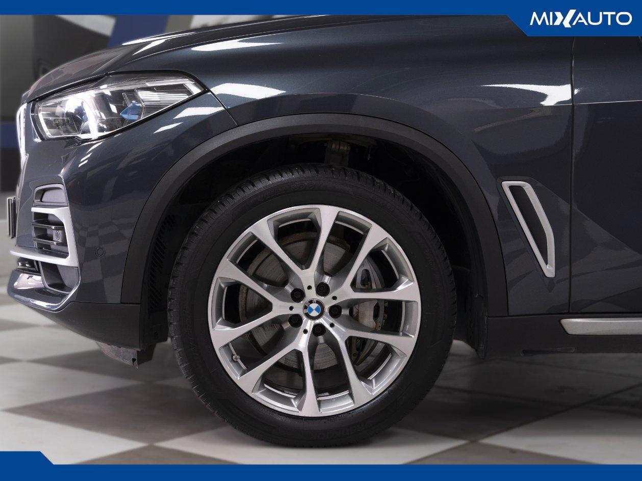 BMW X5 xDrive30d MHEV 48V xLine Auto
