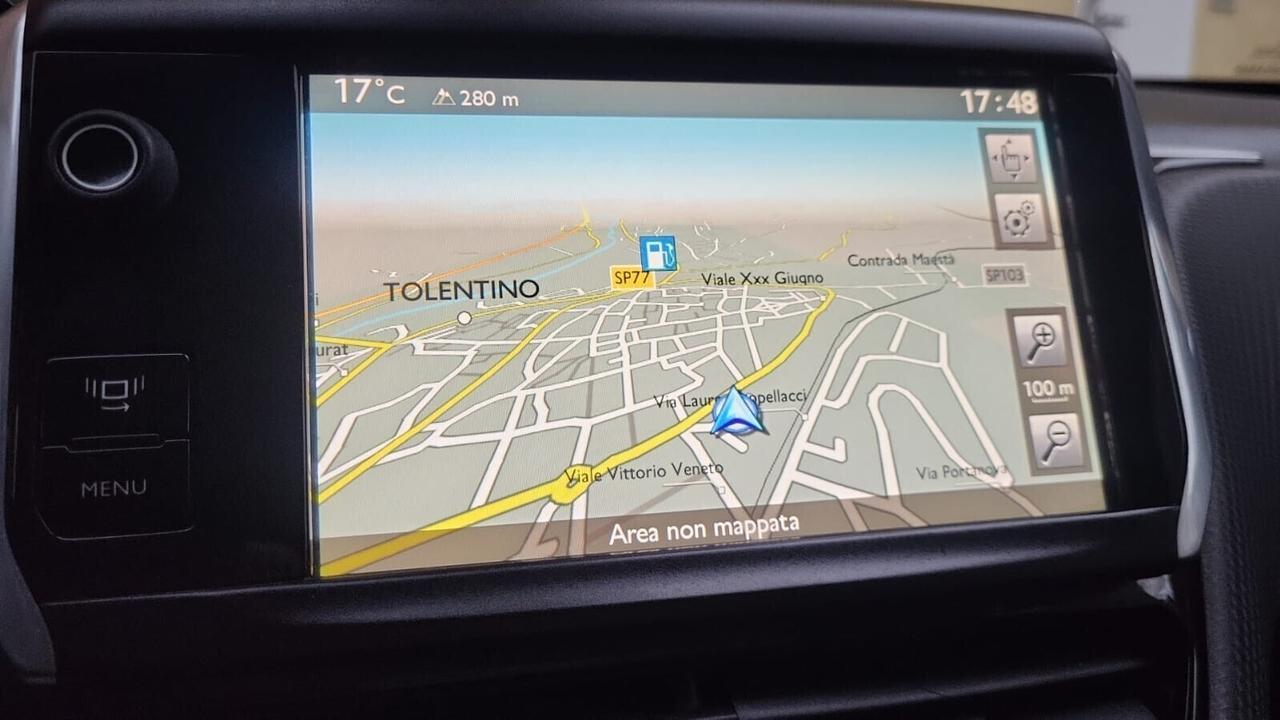 PEUGEOT 2008 1,6 HDI-TETTO PANOR-NAVI-3 REVISIONI