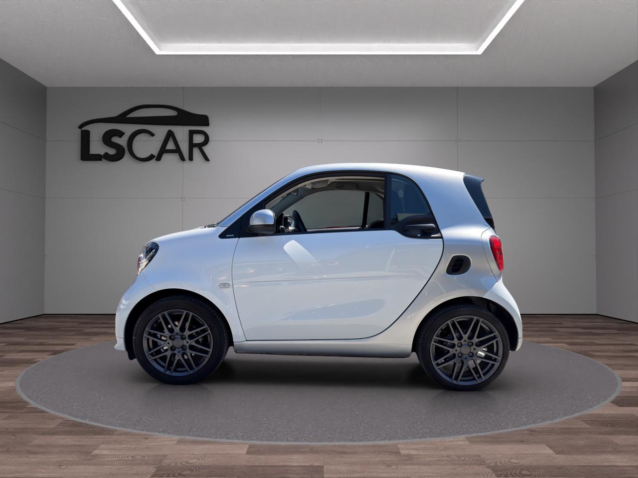 Smart fortwo coupe 0.9 Turbo 90cv - Allestimento Brabus - Unico proprietario - Promo finanziamento - Cerchi in lega 16" - Led - Tetto panoramico