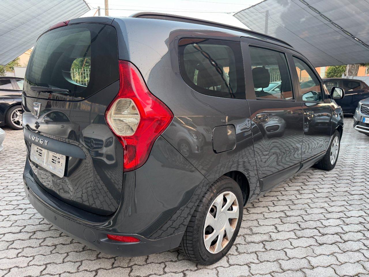 Dacia Lodgy 1.6 Laureate 85cv NAVI+PDC+CLIMA