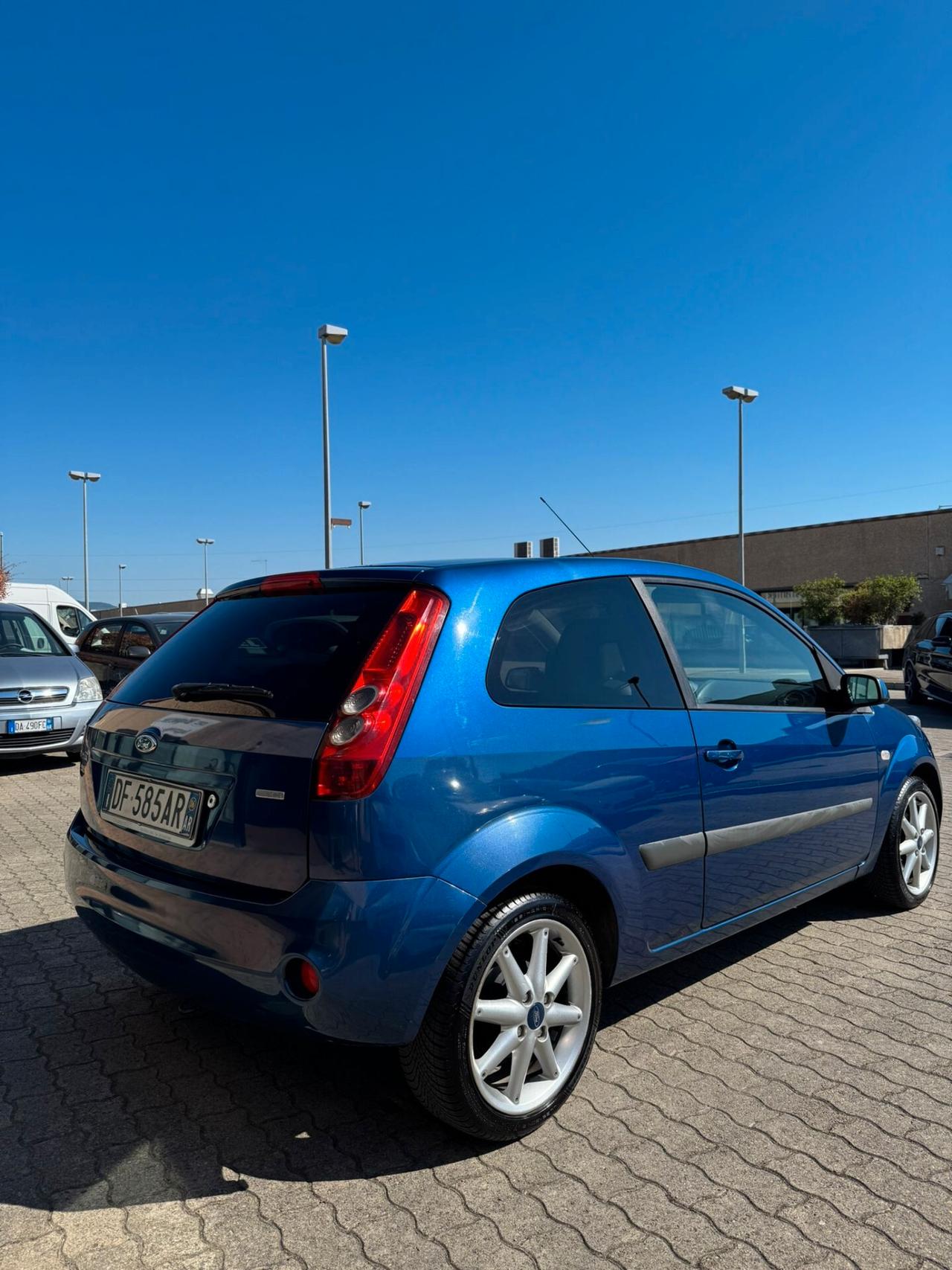 Ford Fiesta 1.4 TDCi 3p. Ghia