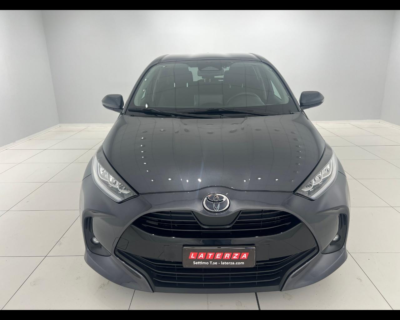 TOYOTA Yaris 1.5h Trend