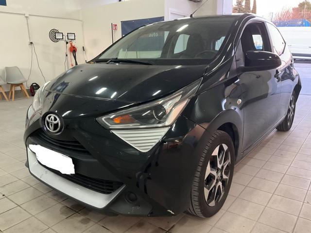 TOYOTA Aygo Connect 1.0 VVT-i 72 CV 5 porte x-play