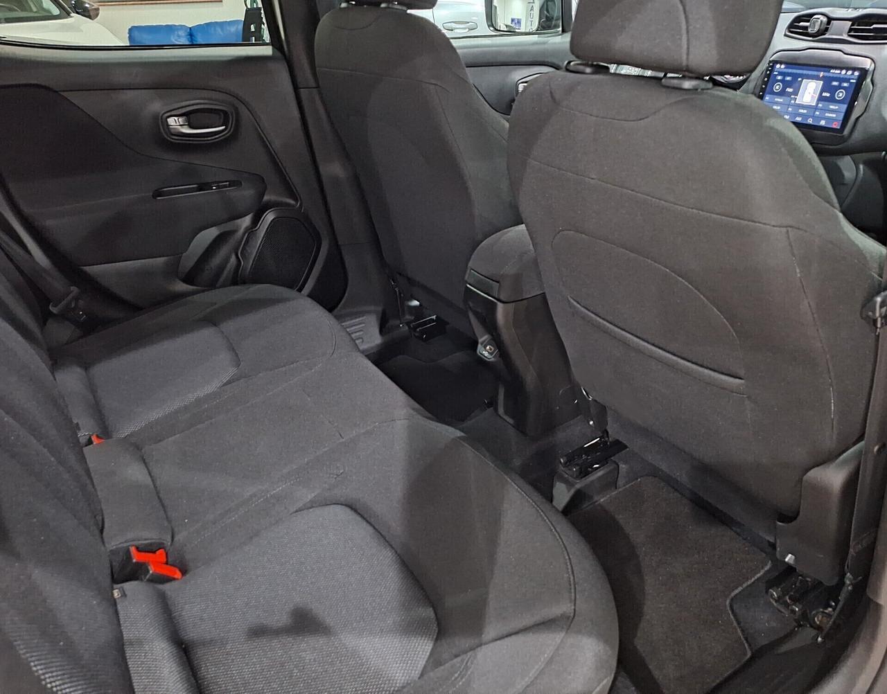 Jeep Renegade 1.6 Mjt TOTAL BLACK MET 22.928 Km
