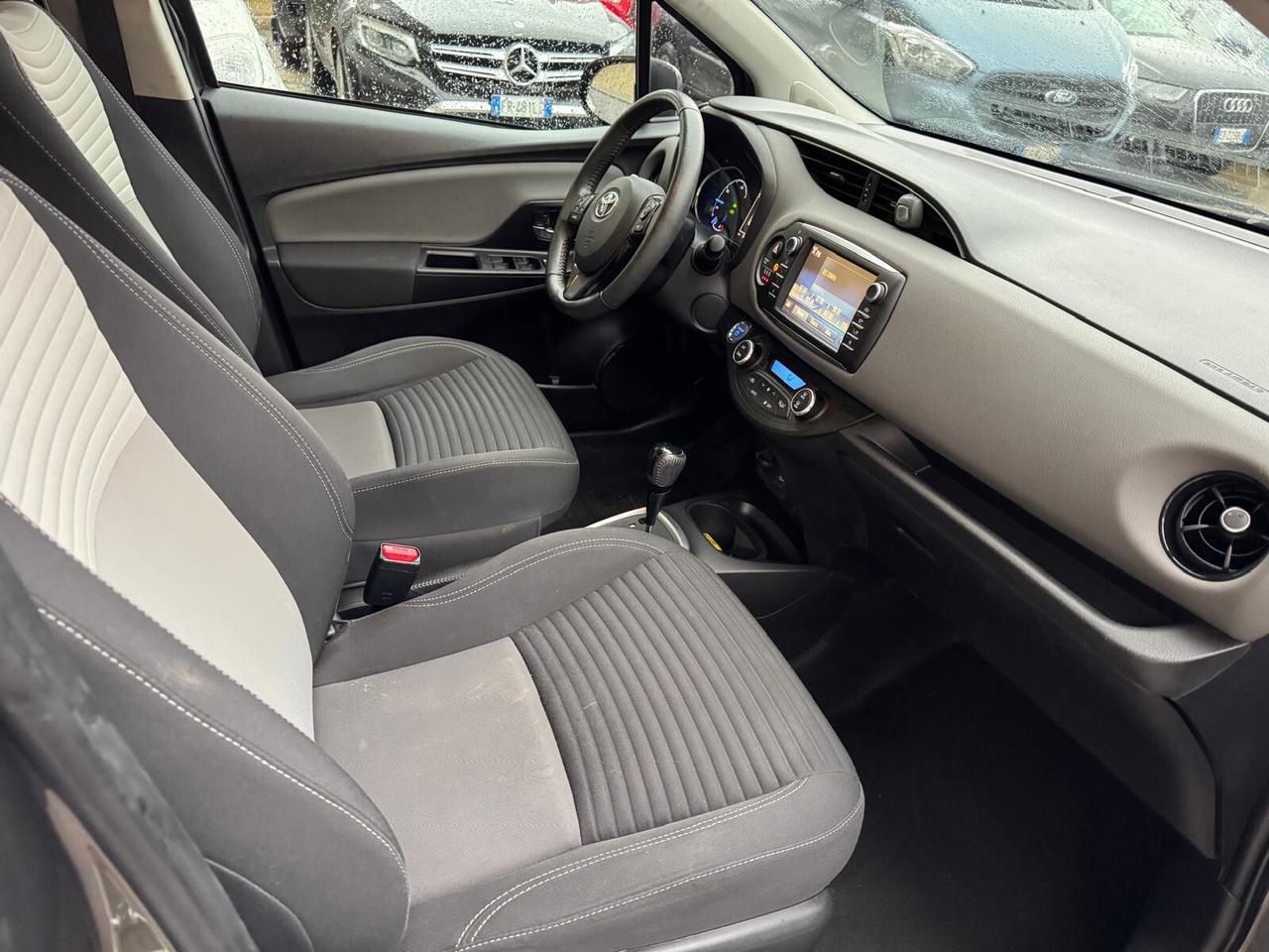 Toyota Yaris 1.5 Hybrid 5 porte Active