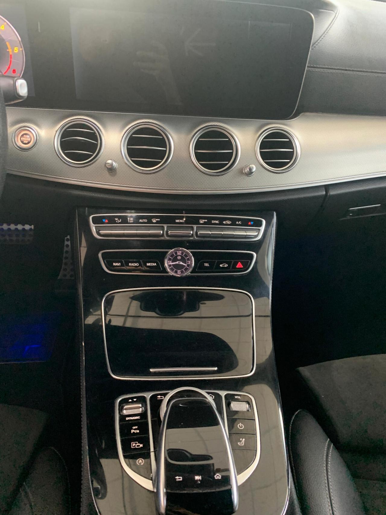 Mercedes-benz E 220 d Auto Premium Plus