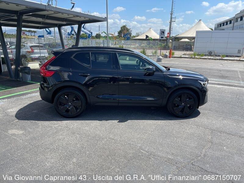 Volvo XC40 B4 automatico Ultra Black Edition