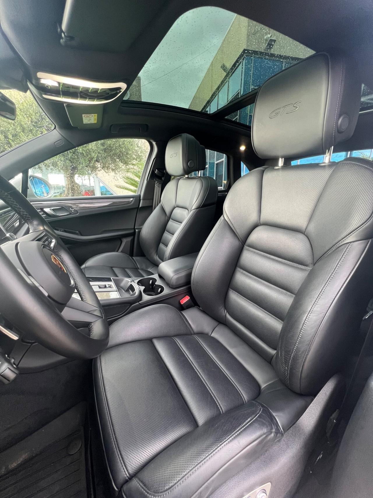 Porsche Macan 2.9GTS440cv pdk possibilità noleggio no scoring