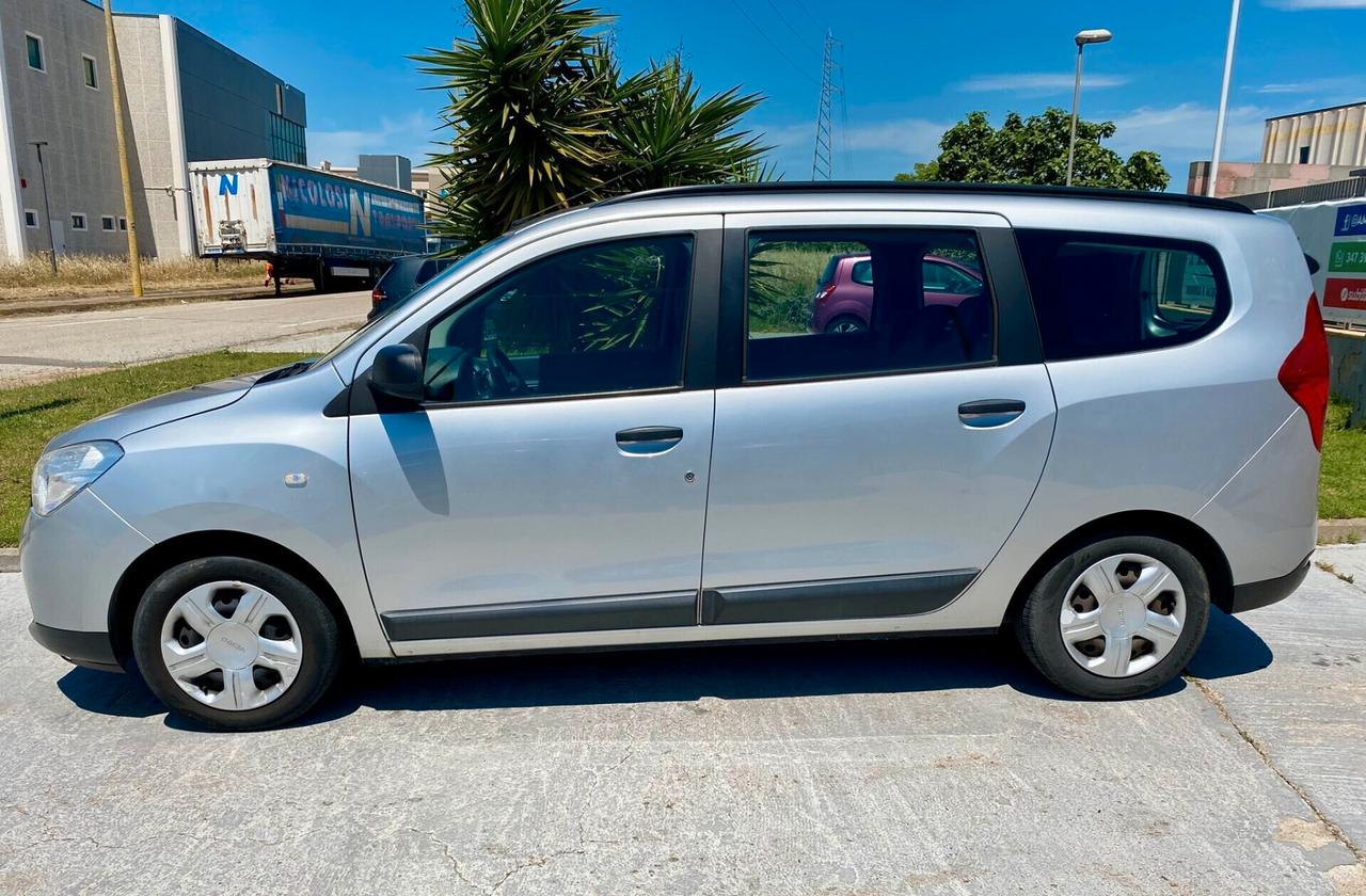 Dacia Lodgy 1.5 dCi 8V 90 cv. 5 posti Lauréate