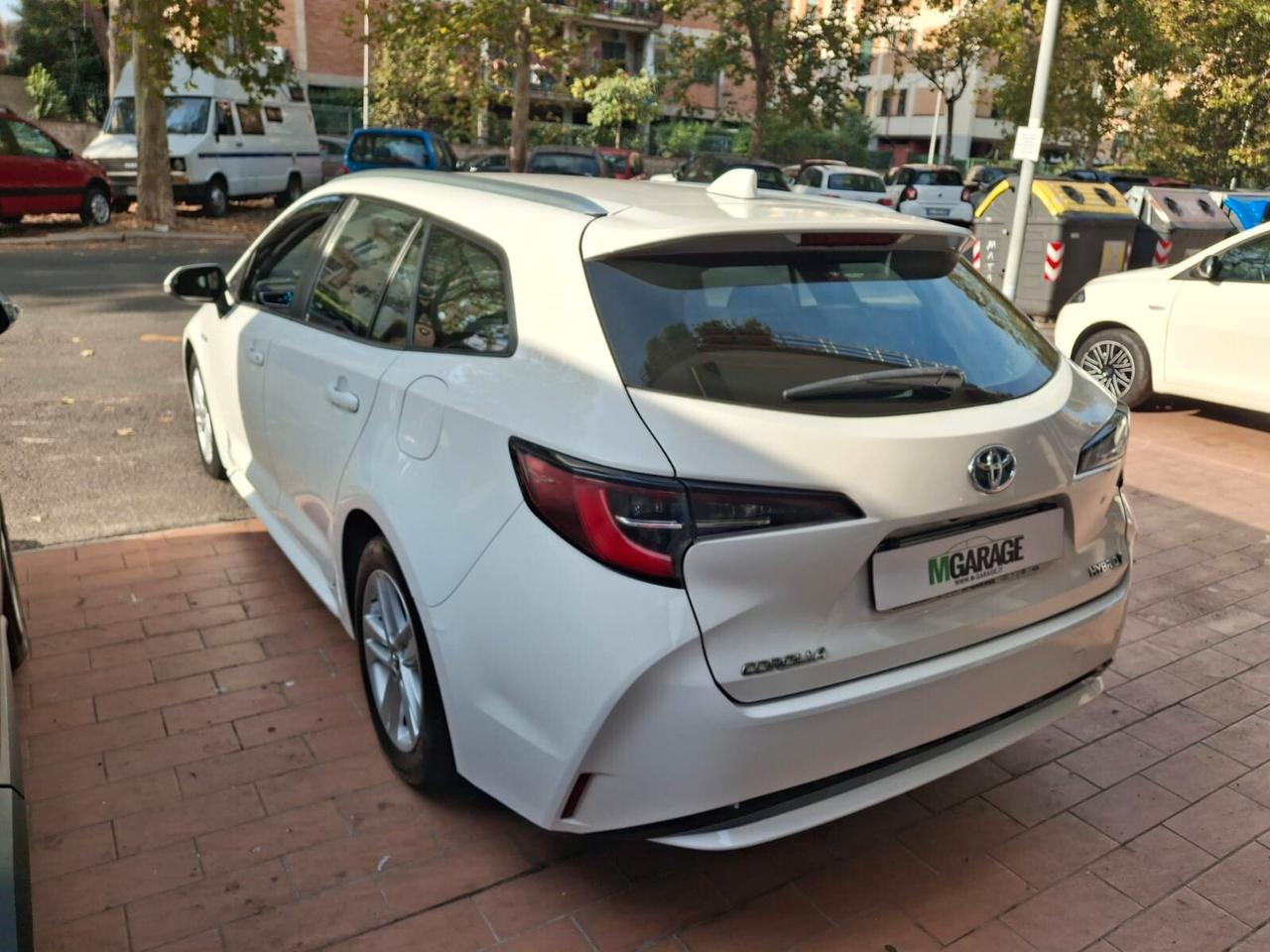 Toyota Corolla Touring Sports 1.8 Hybrid Business