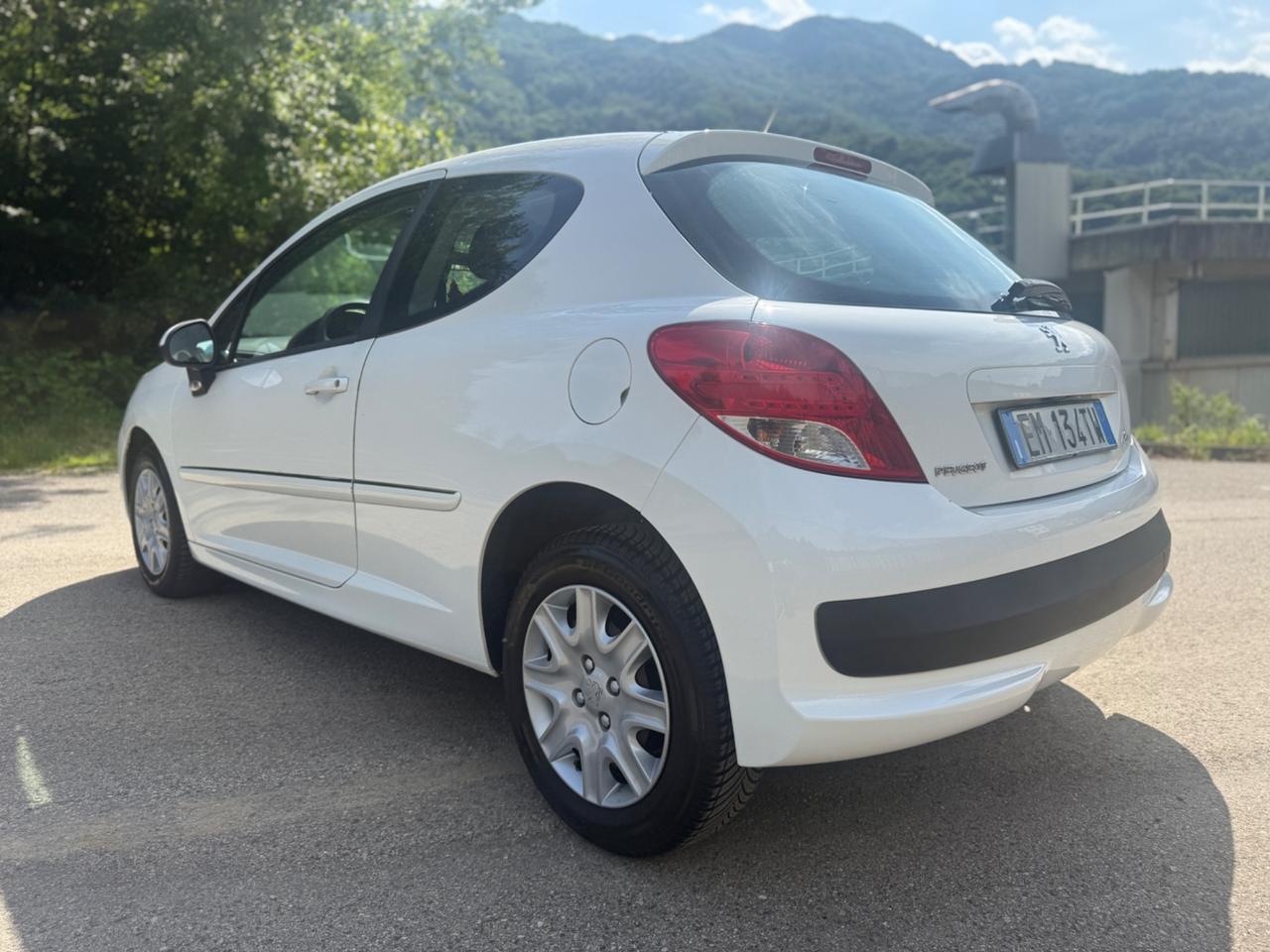 Peugeot 207 1.4 8V 75CV GPL