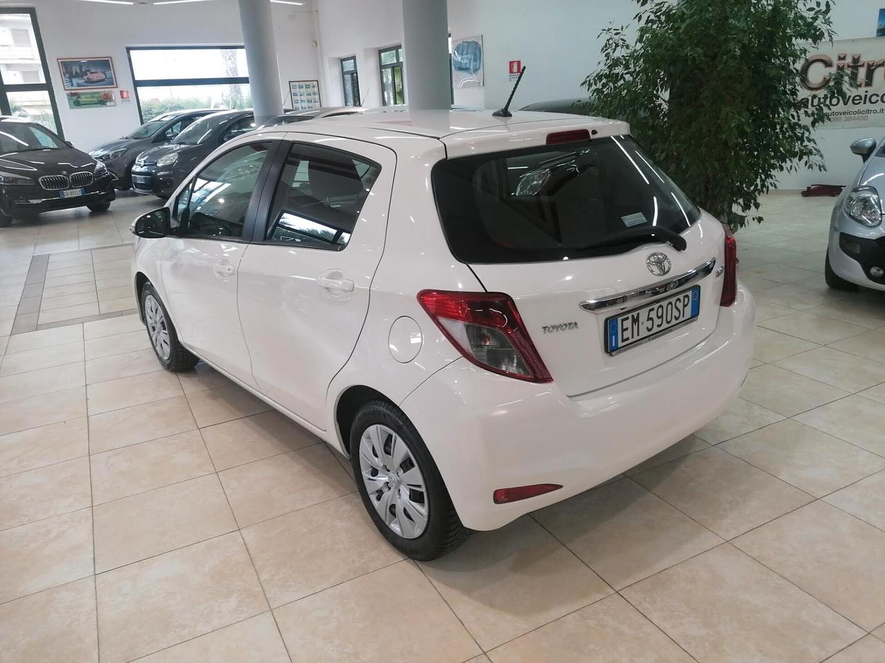 Toyota Yaris 1.0 5 P(NEOPATENTATI)