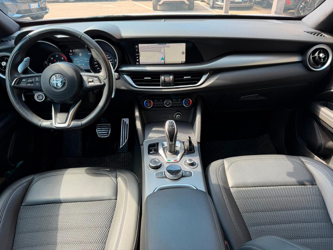 Alfa Romeo Stelvio 2.2 Turbodiesel 160 CV AT8 RWD Super