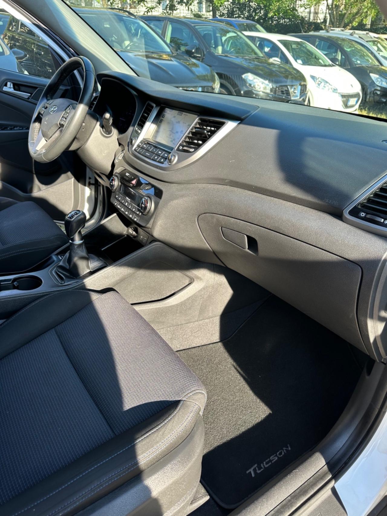 Hyundai TUCSON 1.7 CRDi XPOSSIBILE UNICOPR