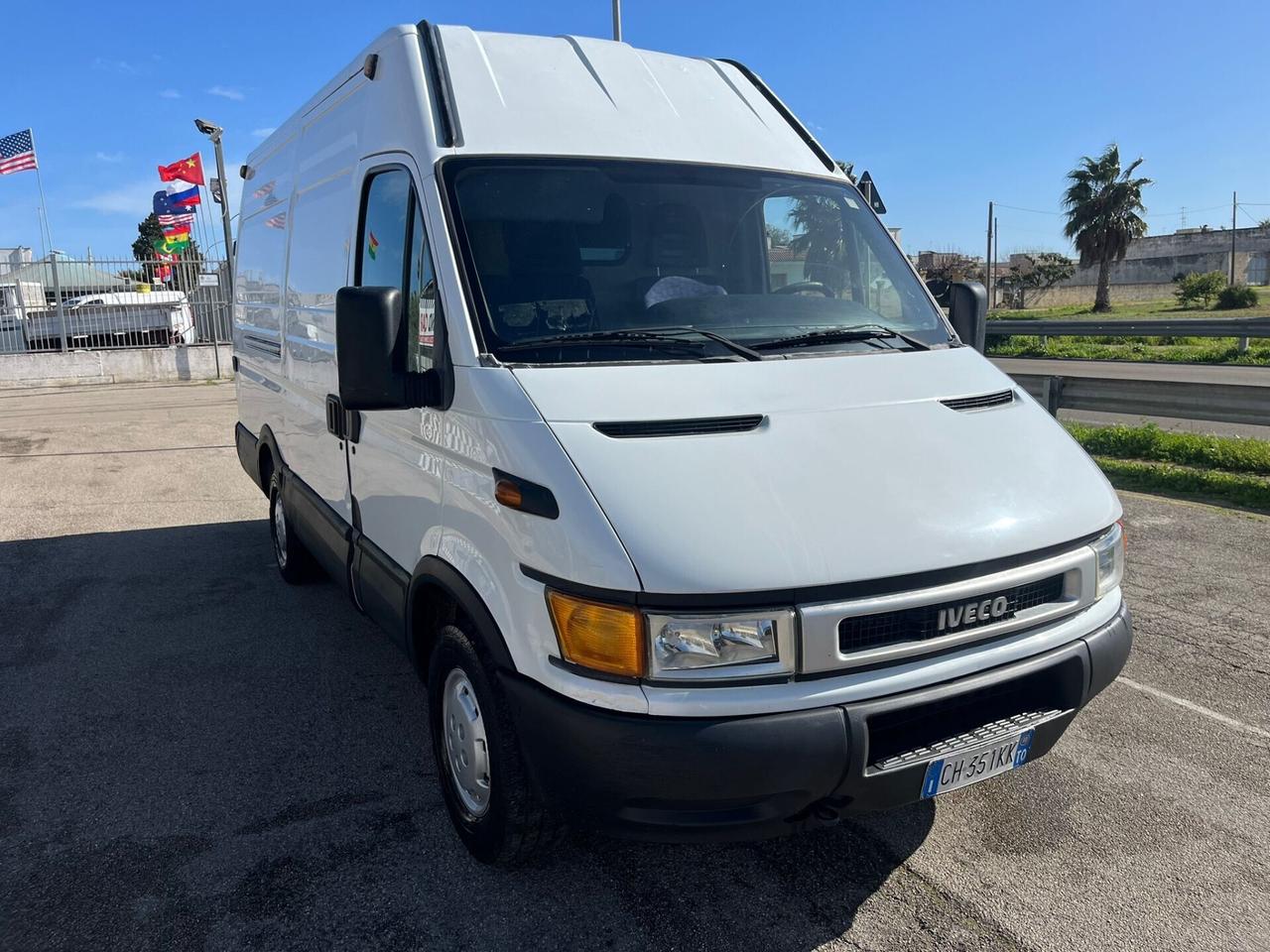 Iveco Daily 35 - 10 furgone Unipro 2003