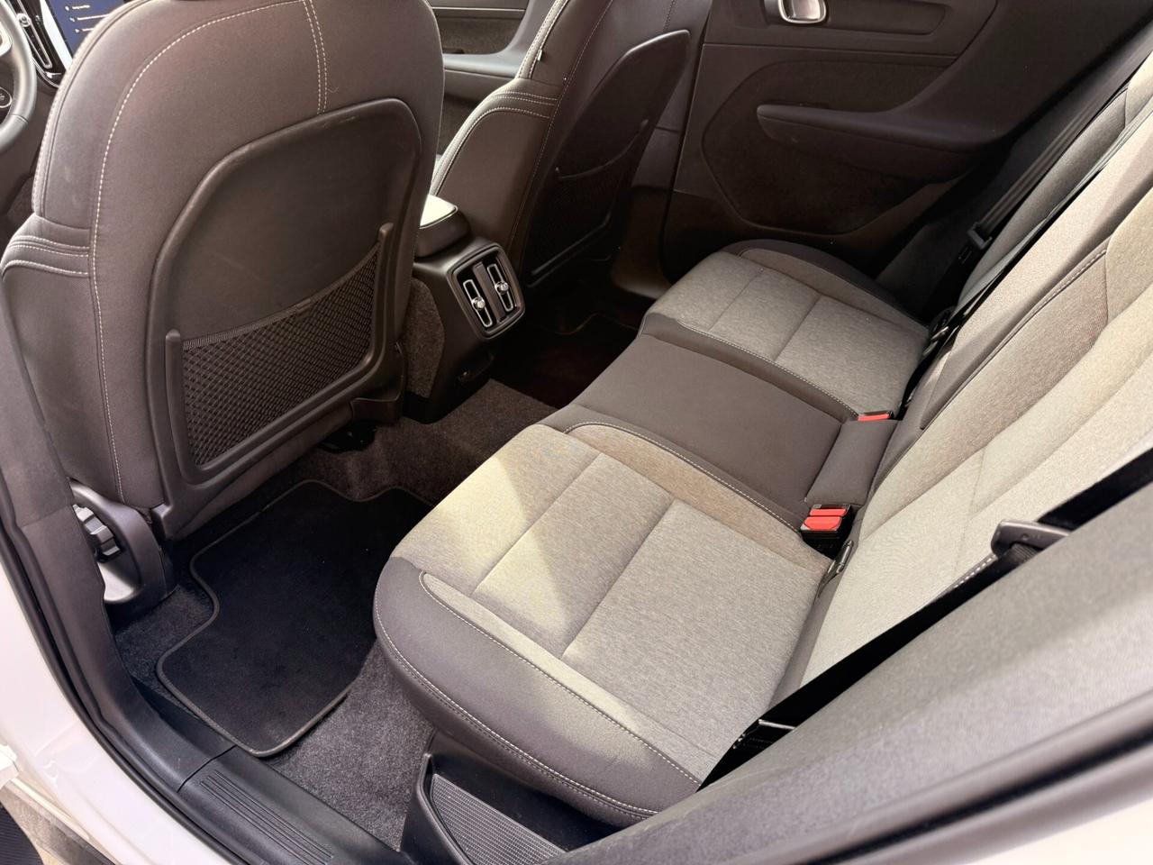 Volvo XC40 B3 automatico Core