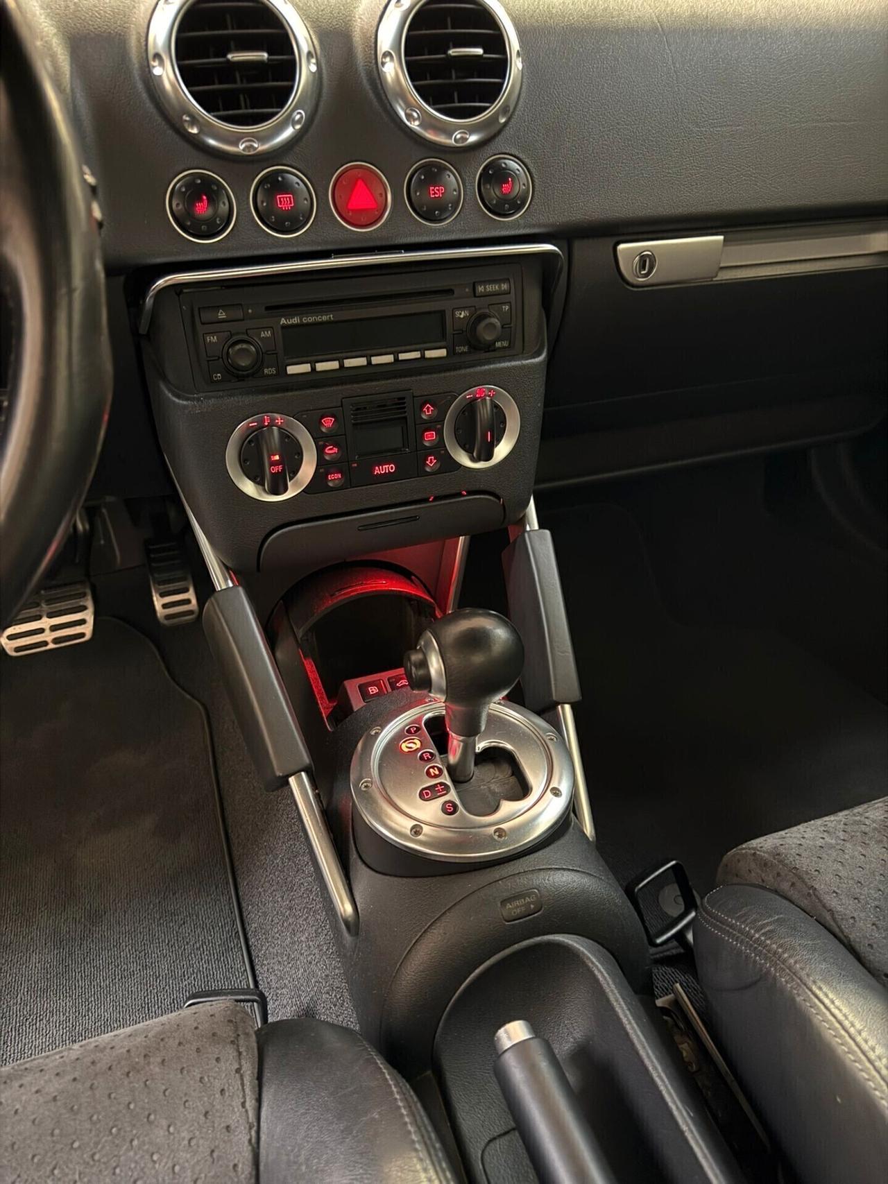 Audi TT Coupé 3.2 V6 cat quattro