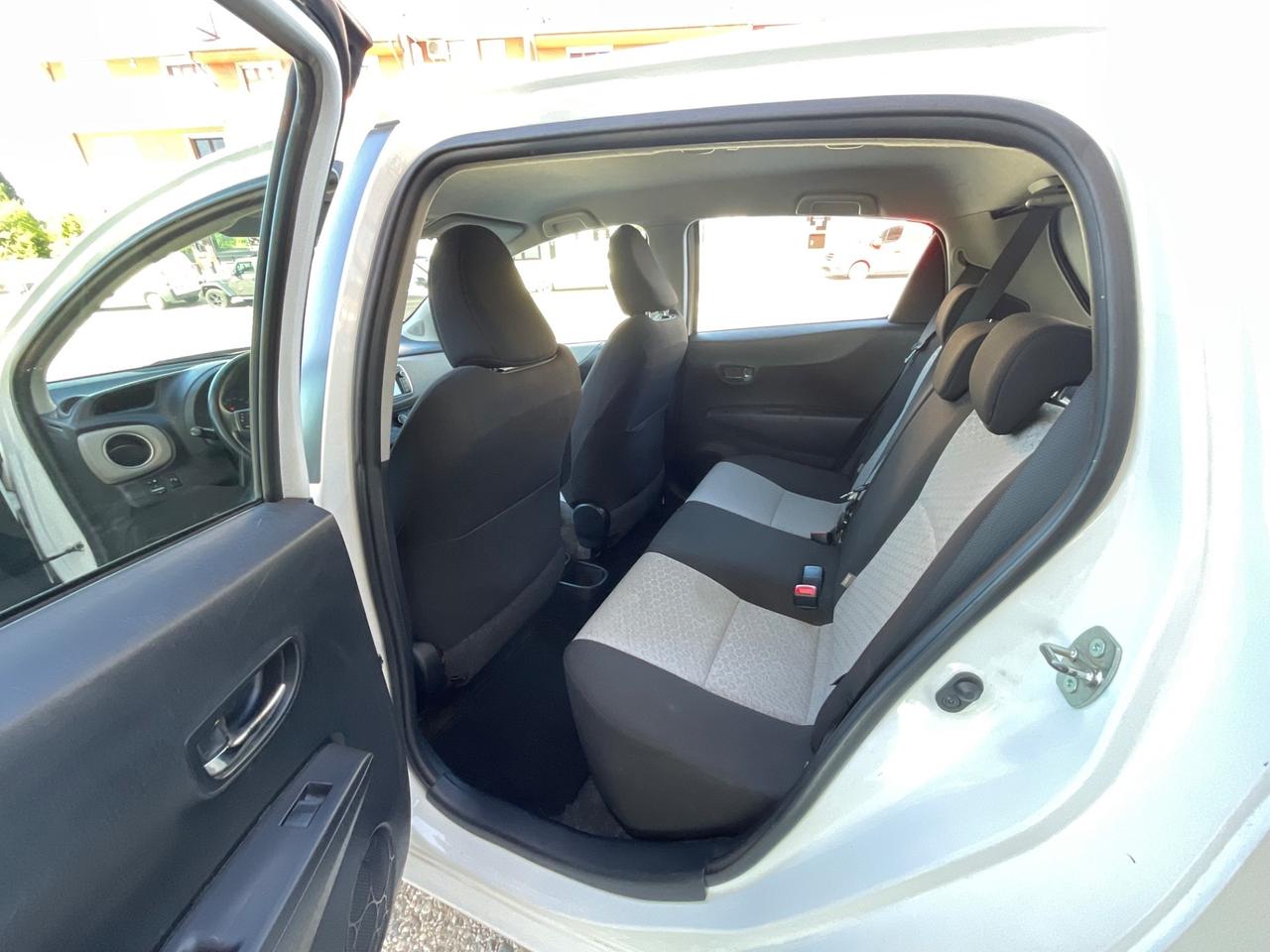 Toyota Yaris 1.4 D-4D 5 porte Lounge