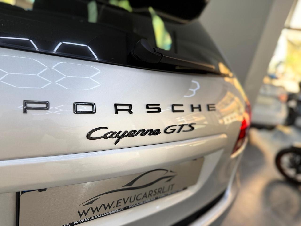Porsche Cayenne 4.8 GTS