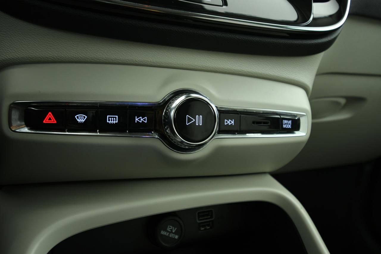 VOLVO XC40 1.5 t5 phev Inscription auto PELLE+APP CONNECT