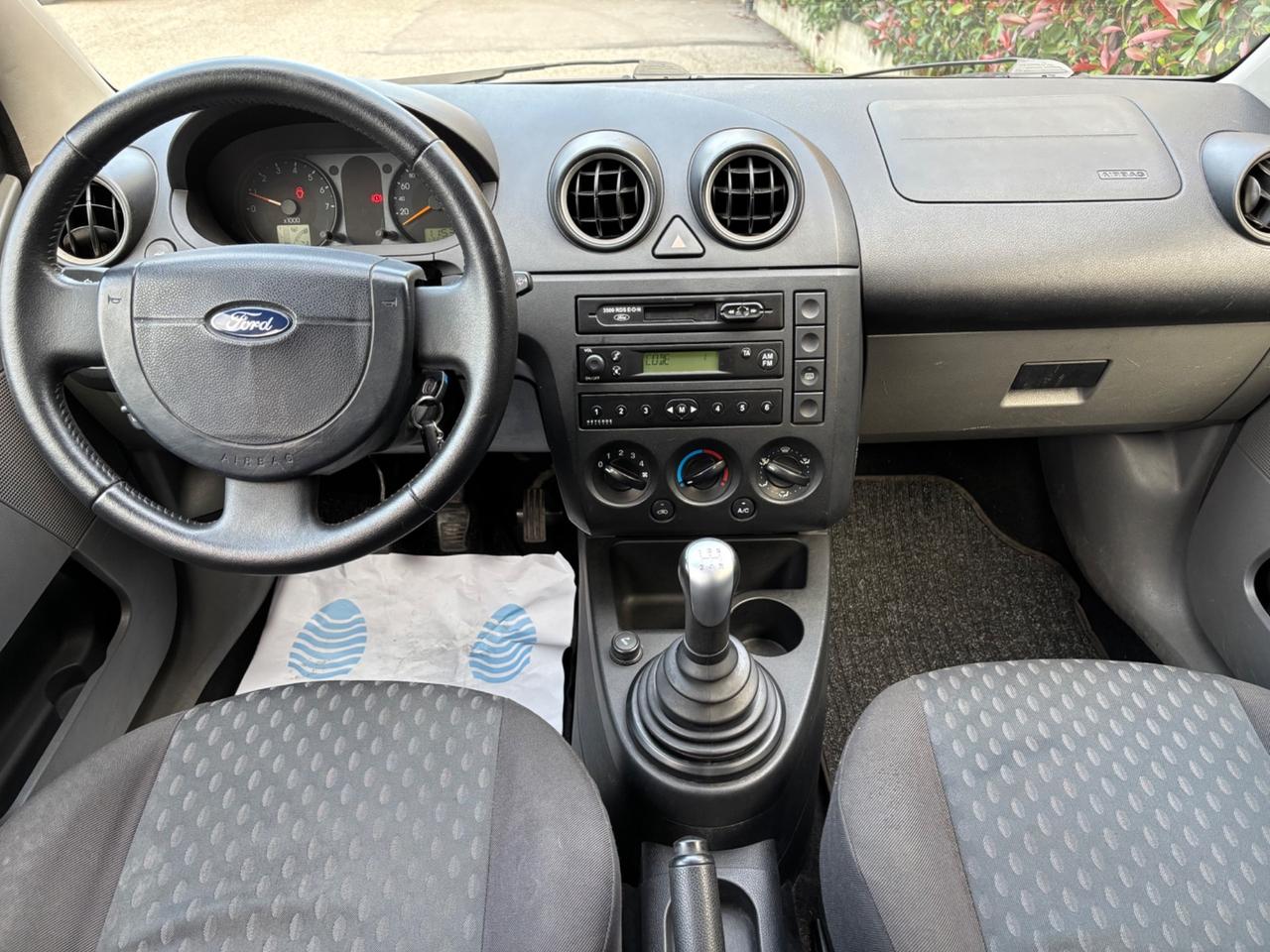 Ford Fiesta 1.2 16V 5p. - Neopatentati