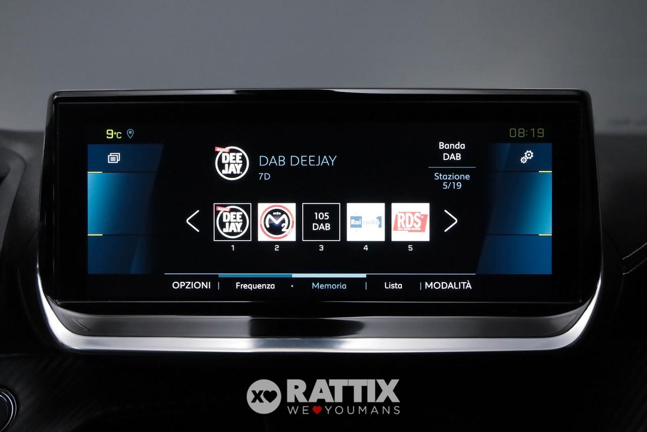 Peugeot e-2008 motore elettrico 100KW GT