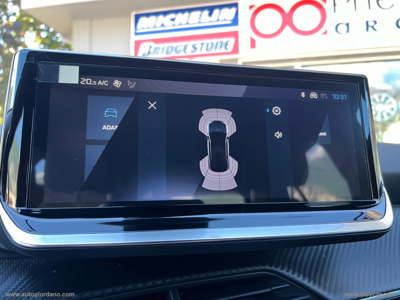 PEUGEOT 2008 PureTech 100 S&S Allure