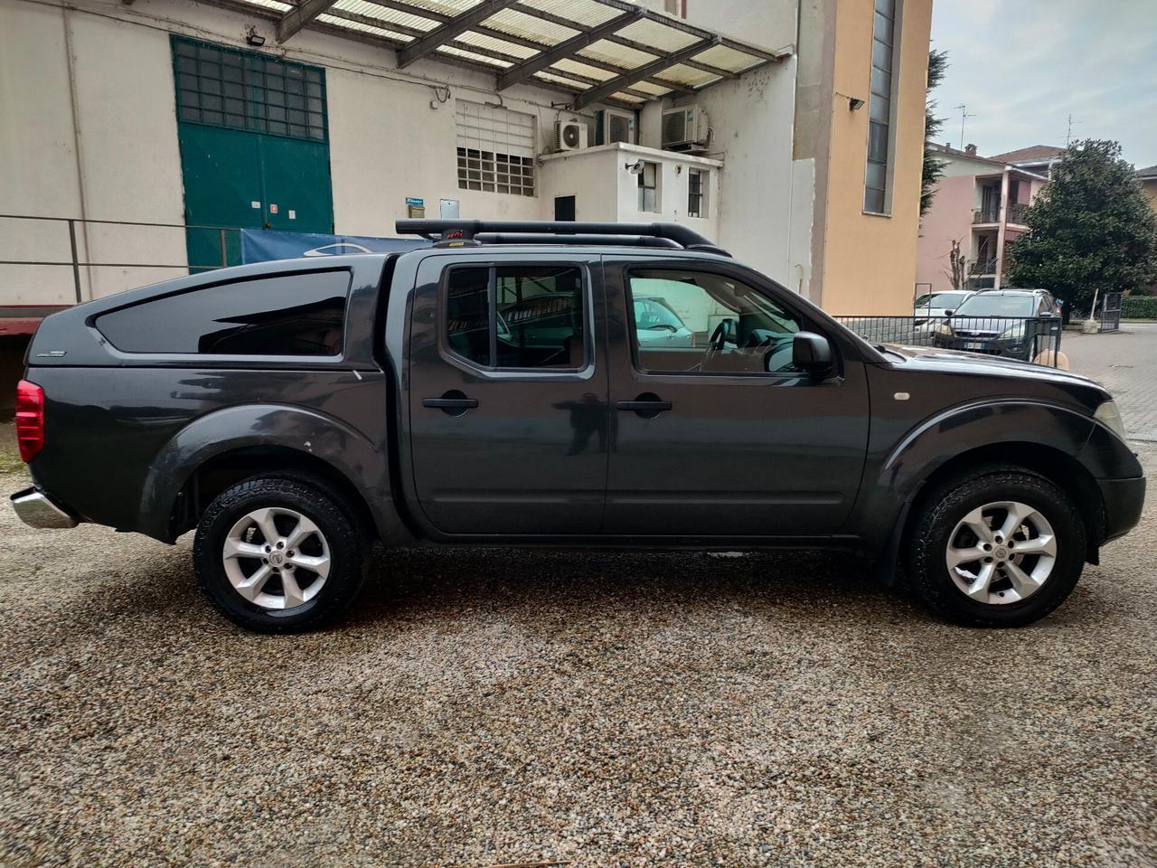Nissan Navara 2.5 dCi 4p Double Cab LE