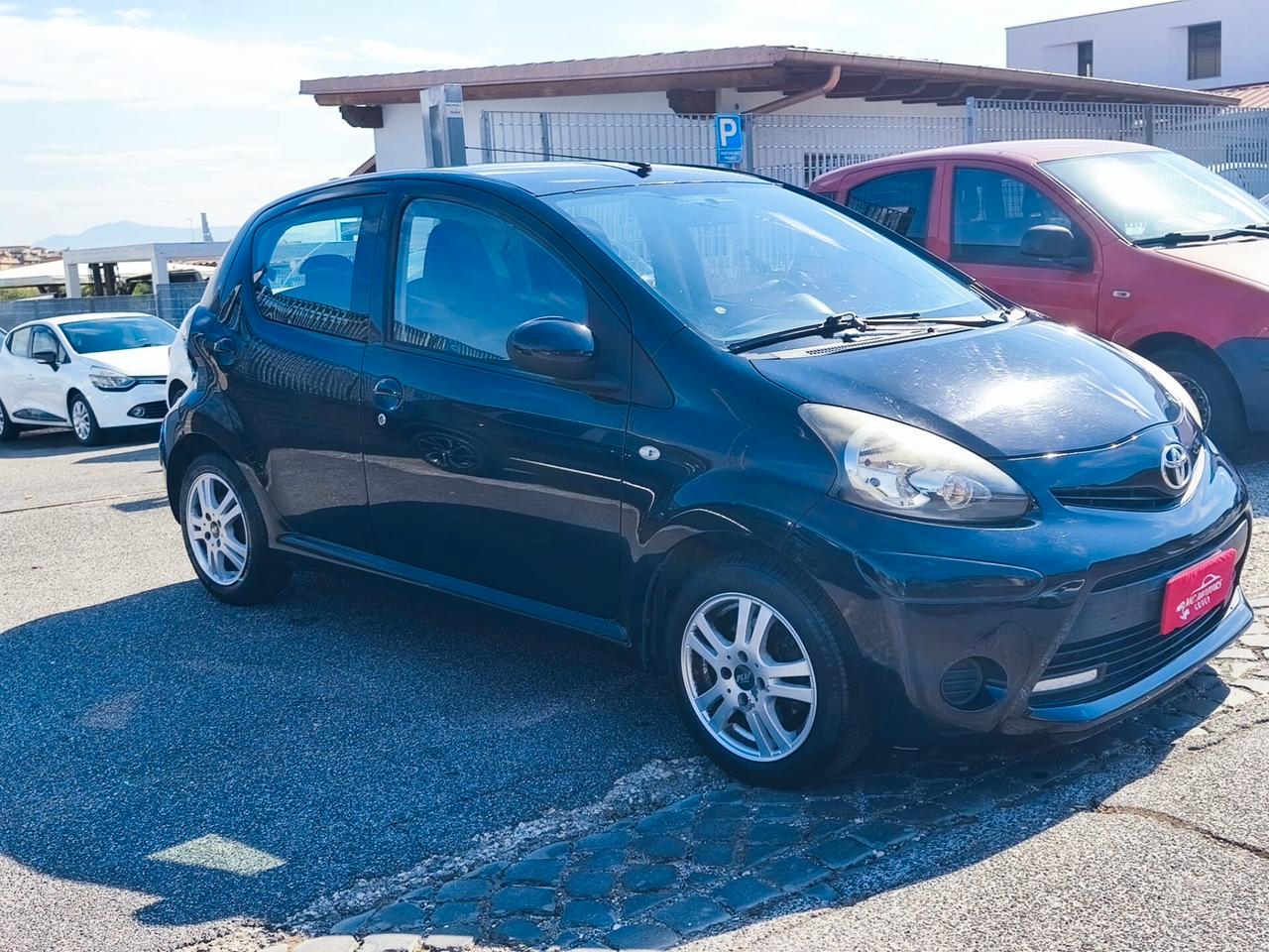 Toyota Aygo 1.0 12V VVT-i 5 porte Sol