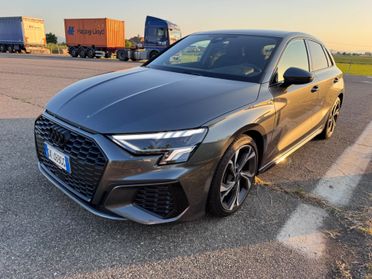 Audi A3 SPB 40 TDI quattro S tronic line edition