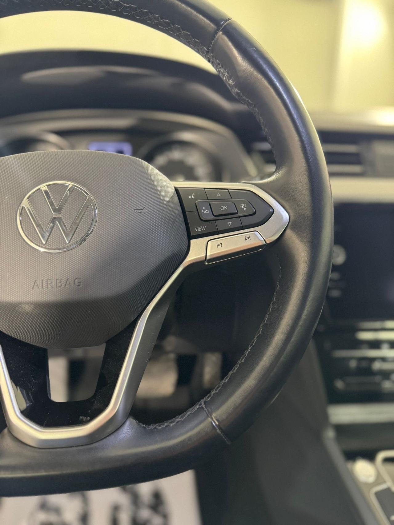 Volkswagen Passat Variant 2.0 TDI SCR EVO DSG * TUTTI TAGLIANDI CERTIFICATI VW *