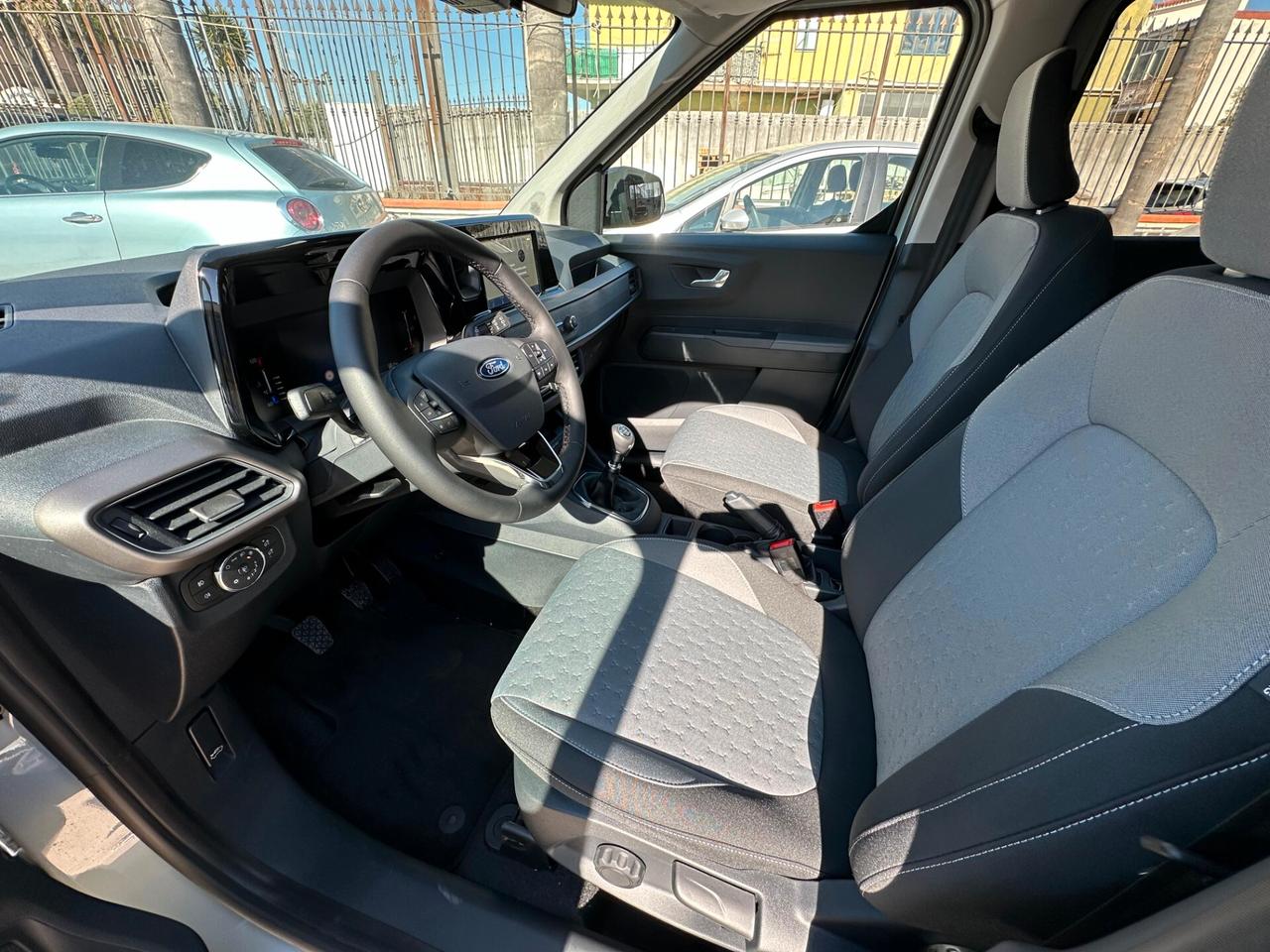 Ford Tourneo Courier 1.0 EcoBoost Titanium