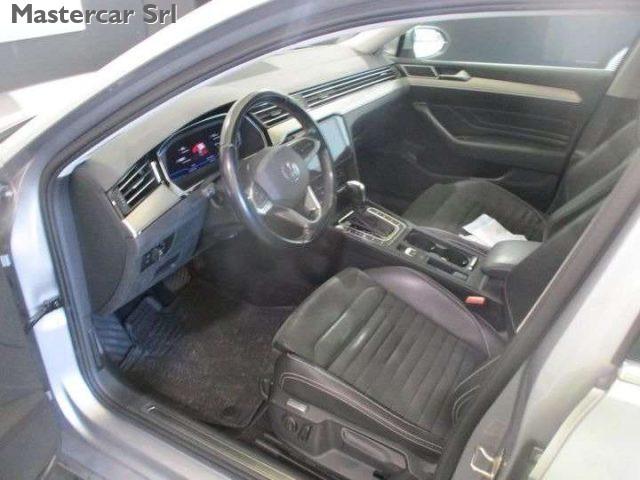 VOLKSWAGEN Passat Variant 2.0 tdi Executive 150cv dsg - GG861MW