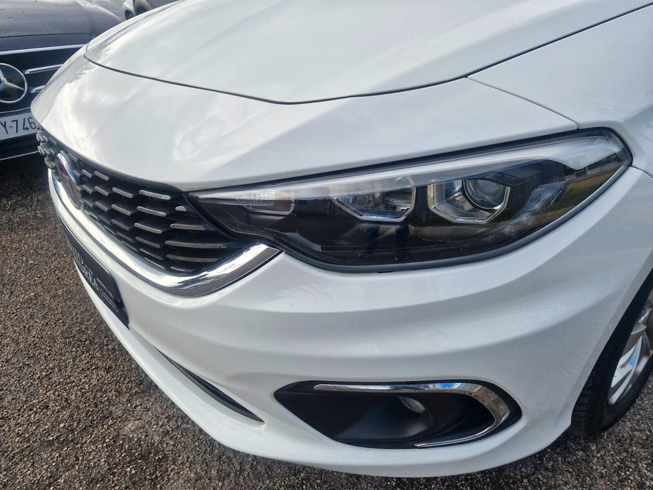 Fiat Tipo 1.3 Mjt Sw Lounge navig led 2021